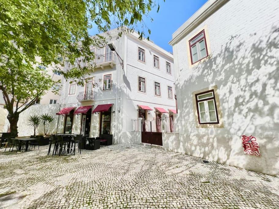 Vila Rosario 3 Studios With Patio By Homeful Homes Lisboa Kültér fotó